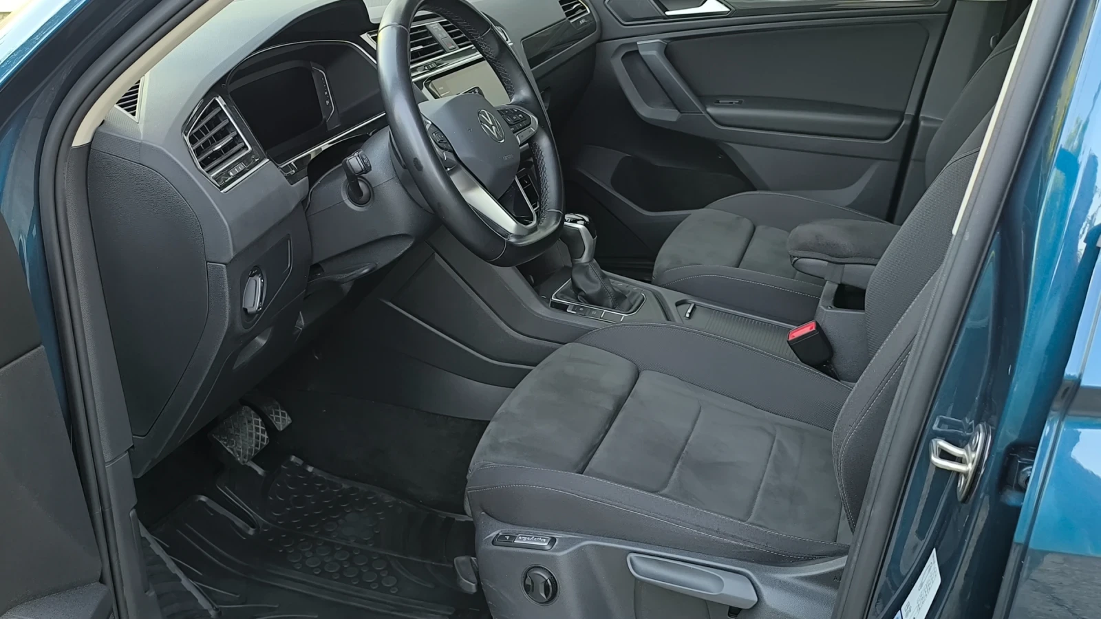 VW Tiguan Плъгин хибрид, снимка 10 - Автомобили и джипове - 55164941