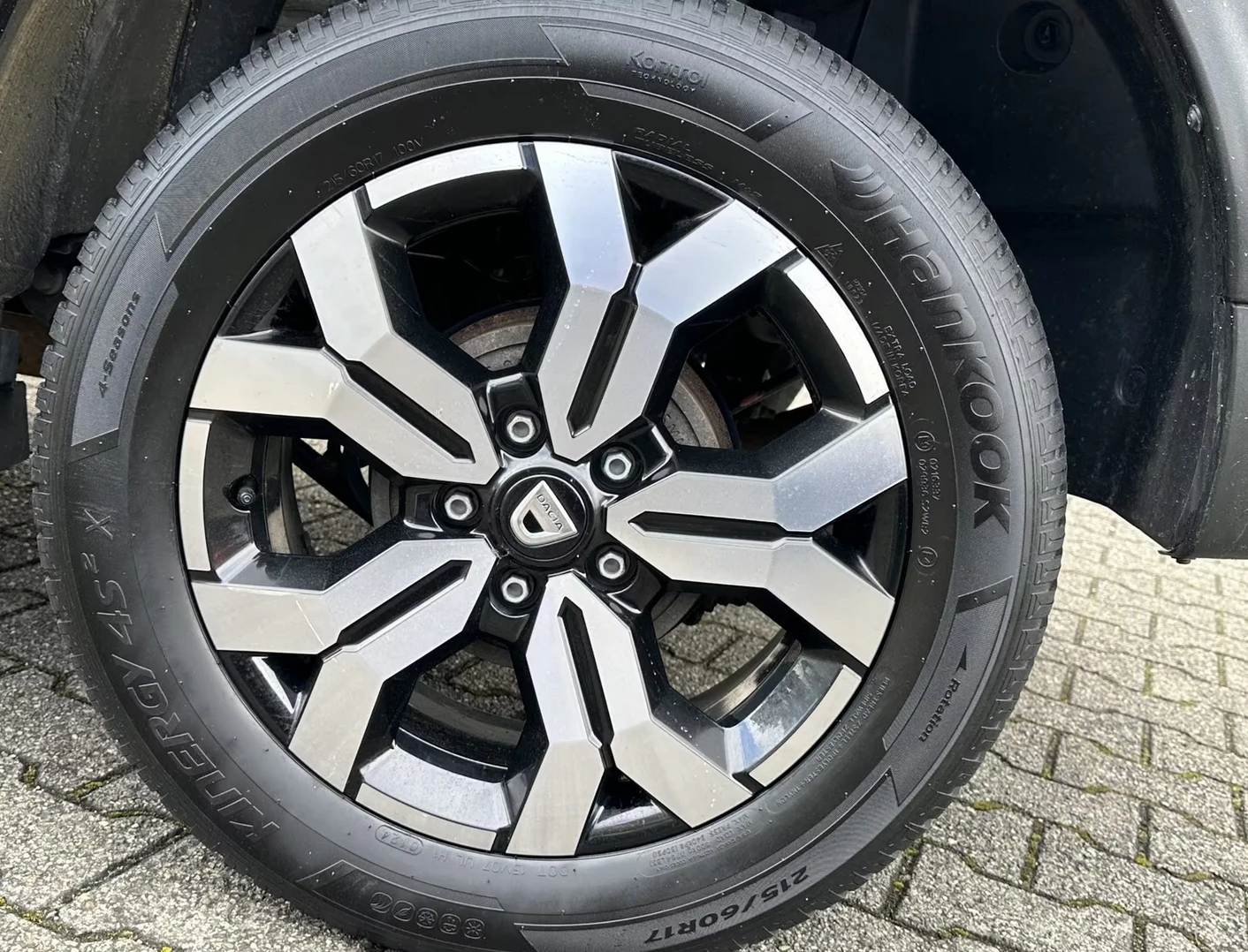 Dacia Duster В гаранция до май 2028 година, снимка 15 - Автомобили и джипове - 55461147