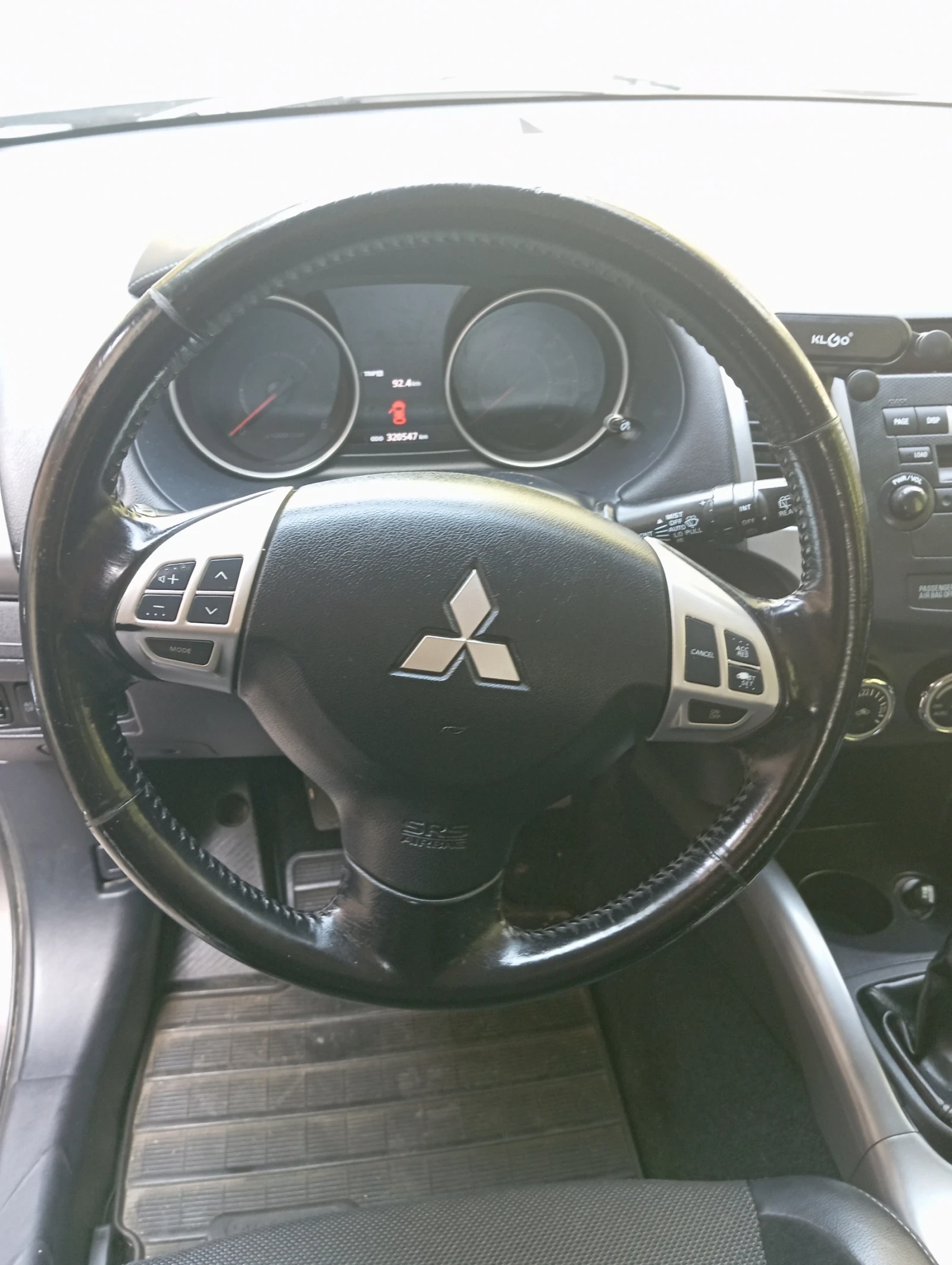 Mitsubishi Outlander, снимка 12 - Автомобили и джипове - 55940890