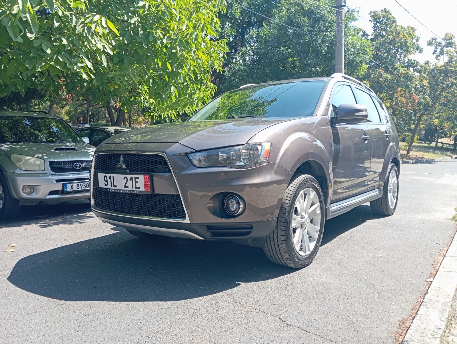 Mitsubishi Outlander