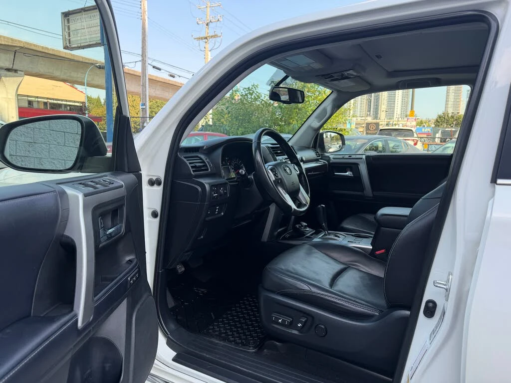 Toyota 4runner 4.0-V6* LIMITED* 4X4* PAM* CAMERA* PODGREV* ����*  | Mobile.bg � ����������� 10