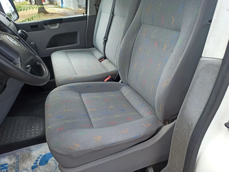 VW T5 1.9TDI, снимка 10 - Бусове и автобуси - 47257460