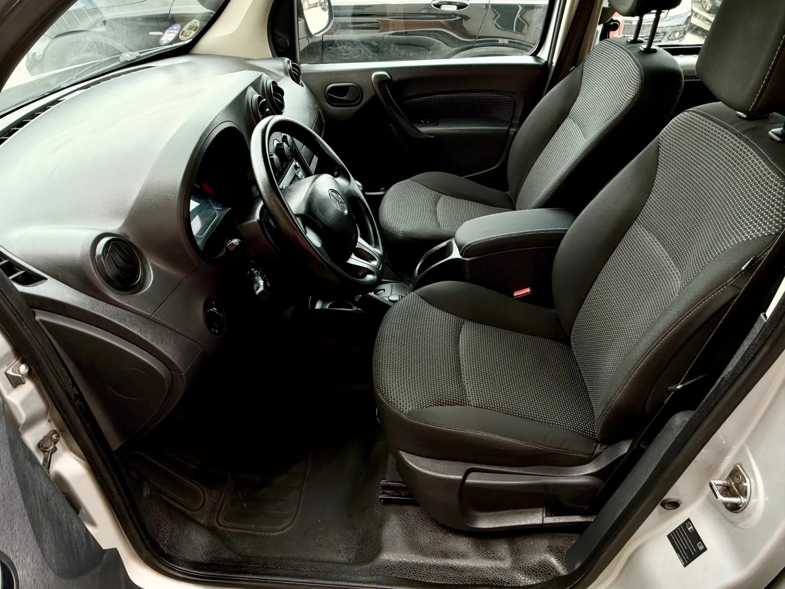 Mercedes-Benz Citan 109CDI-N1-ПЪТНИЧЕСКИ -5места-ДДС В ЦЕНАТА - изображение 10