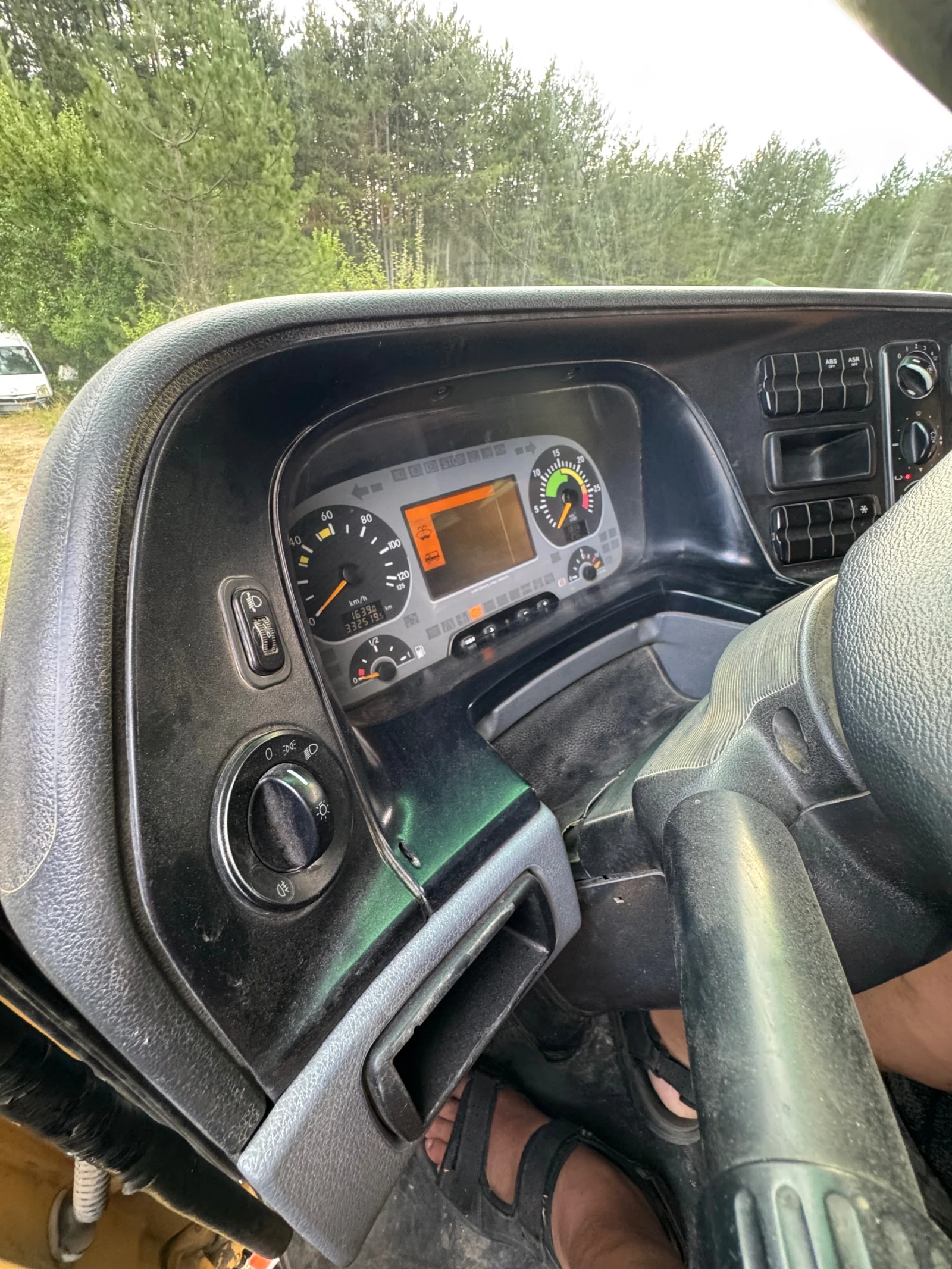 Mercedes-Benz 3335 3336, снимка 6 - Камиони - 55224294