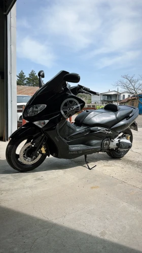 Yamaha T-max 