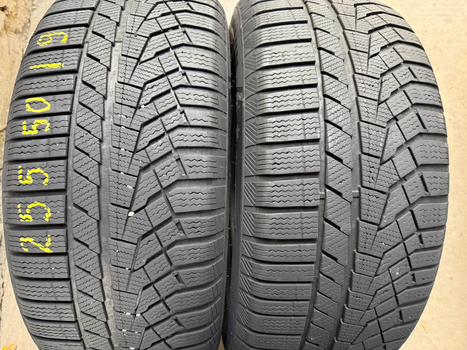 Гуми Зимни 255/50R19