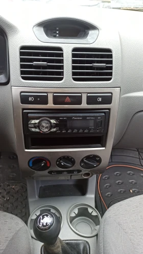 Kia Rio, снимка 4