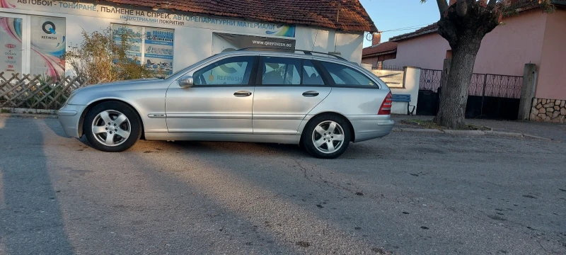 Mercedes-Benz C 220, снимка 3 - Автомобили и джипове - 47597375