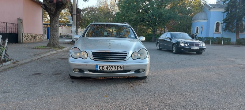 Mercedes-Benz C 220, снимка 1 - Автомобили и джипове - 47597375