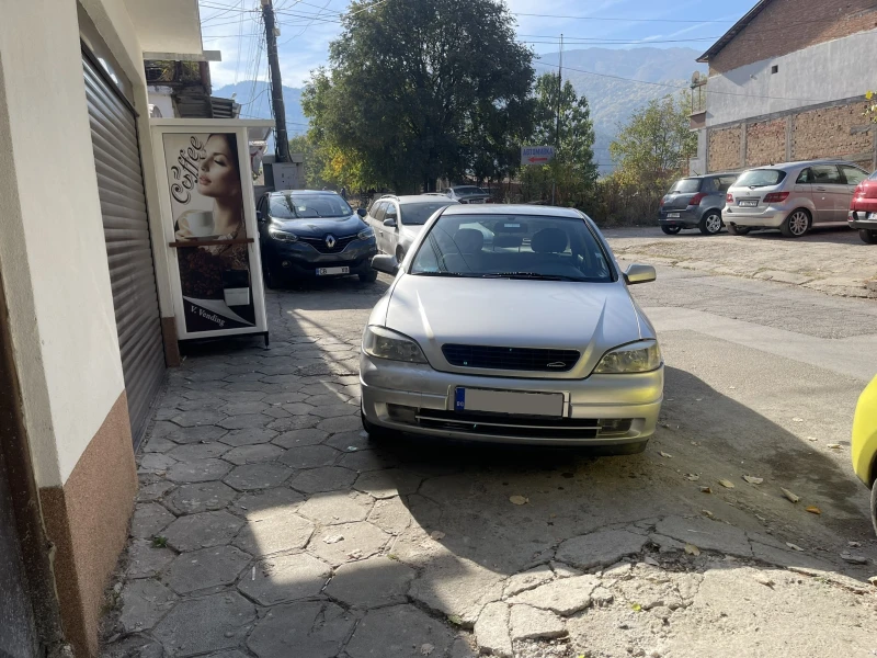 Opel Astra 1.6, снимка 1 - Автомобили и джипове - 47748386