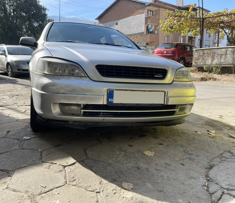 Opel Astra 1.6, снимка 2 - Автомобили и джипове - 47748386