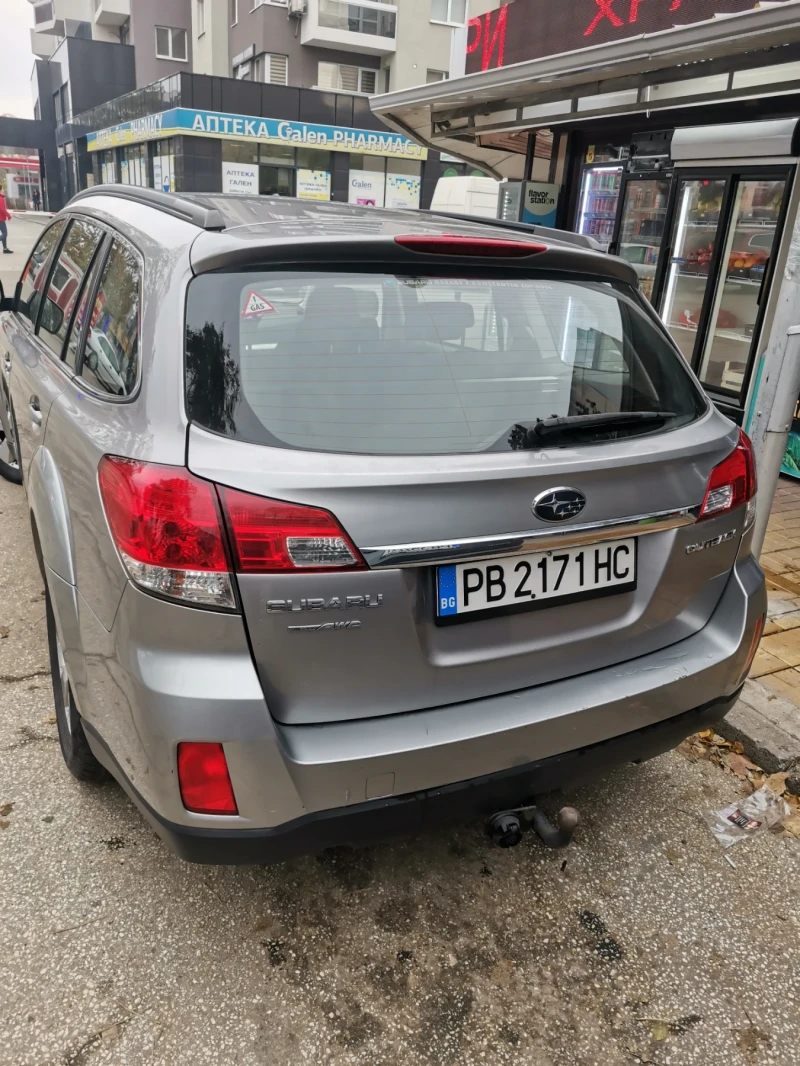 Subaru Outback, снимка 12 - Автомобили и джипове - 48092521