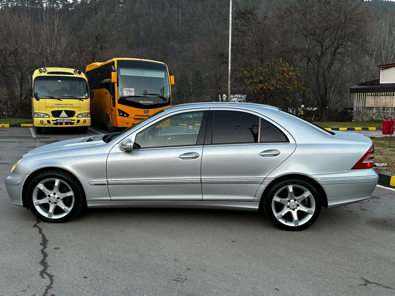 Mercedes-Benz C 220 НАВИ/sportedition, снимка 4 - Автомобили и джипове - 48453789