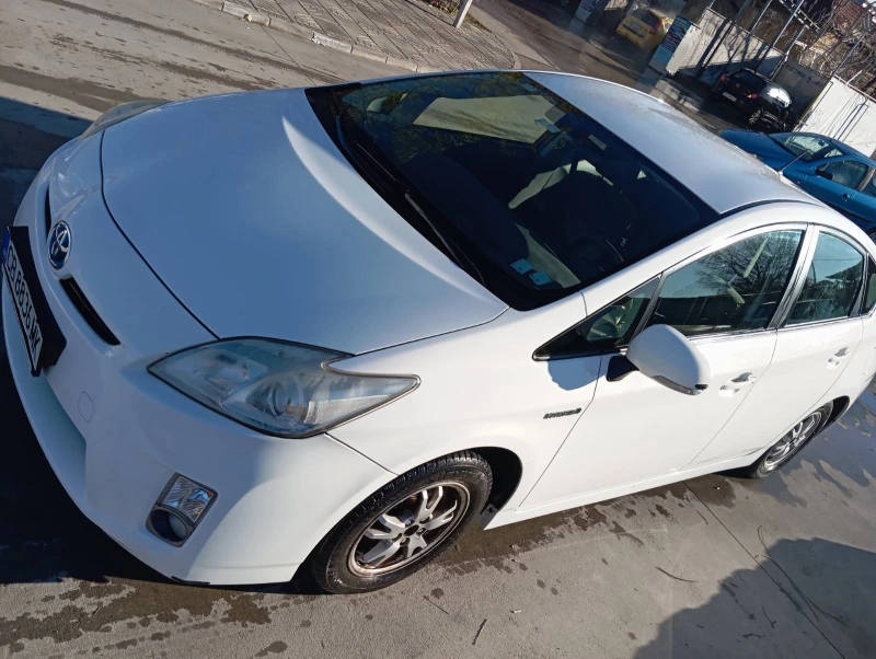 Toyota Prius, снимка 1 - Автомобили и джипове - 49499536