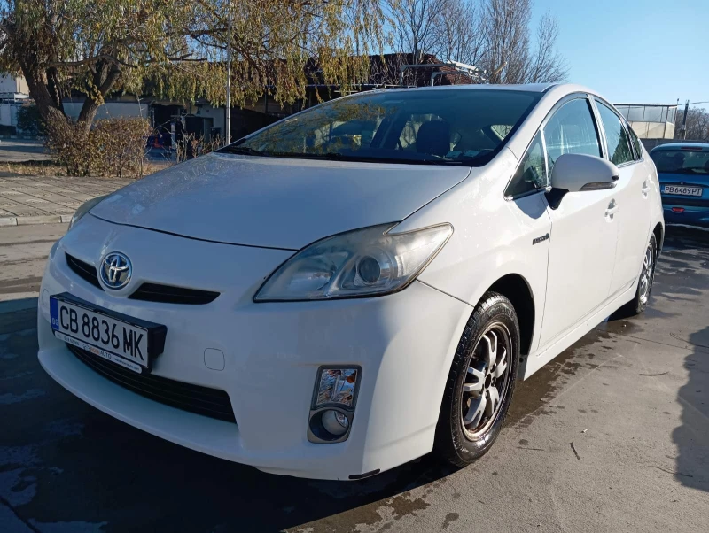 Toyota Prius, снимка 3 - Автомобили и джипове - 48896994