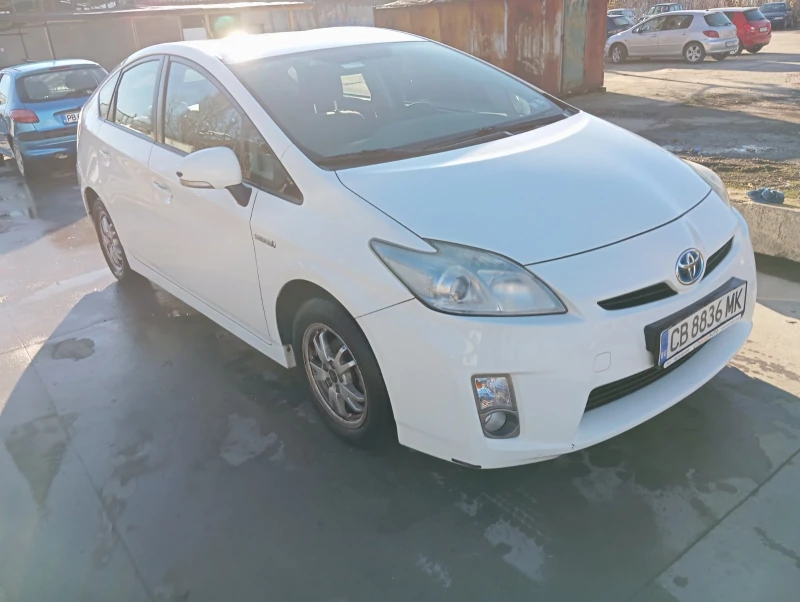 Toyota Prius, снимка 12 - Автомобили и джипове - 48896994