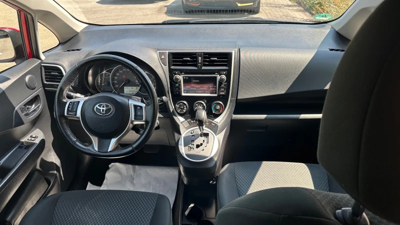 Toyota Verso S Face Lift 1.33 VVTi Automatic , снимка 13 - Автомобили и джипове - 51267362