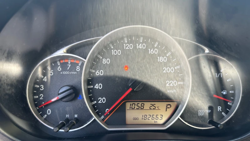 Toyota Verso S Face Lift 1.33 VVTi Automatic , снимка 16 - Автомобили и джипове - 51267362