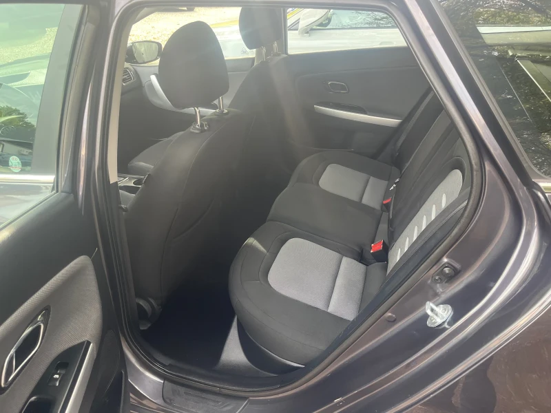 Kia Ceed  1.6, GDi Trend* 135 HP, снимка 9 - Автомобили и джипове - 52042624