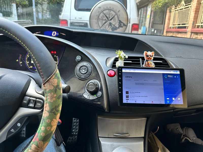 Honda Civic 1.8 Газ-Бензин, снимка 8 - Автомобили и джипове - 52775323