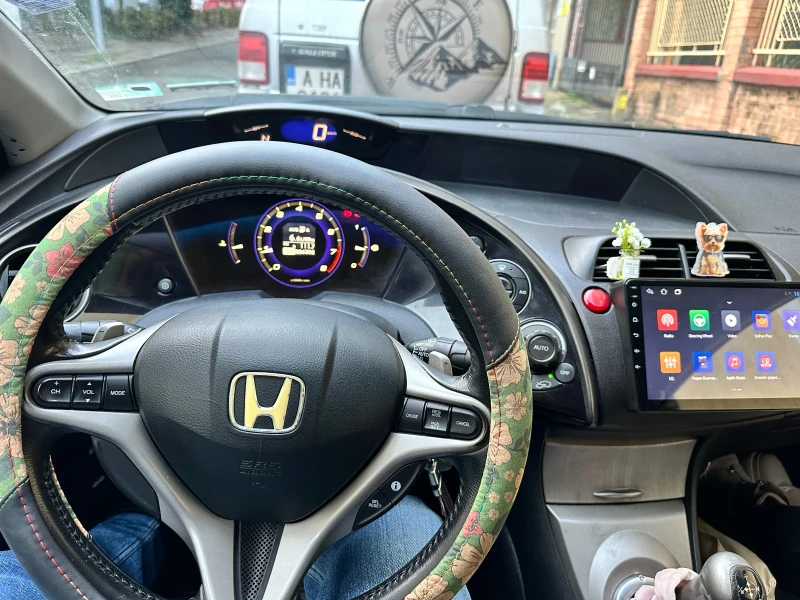 Honda Civic 1.8 Газ-Бензин, снимка 9 - Автомобили и джипове - 52775323