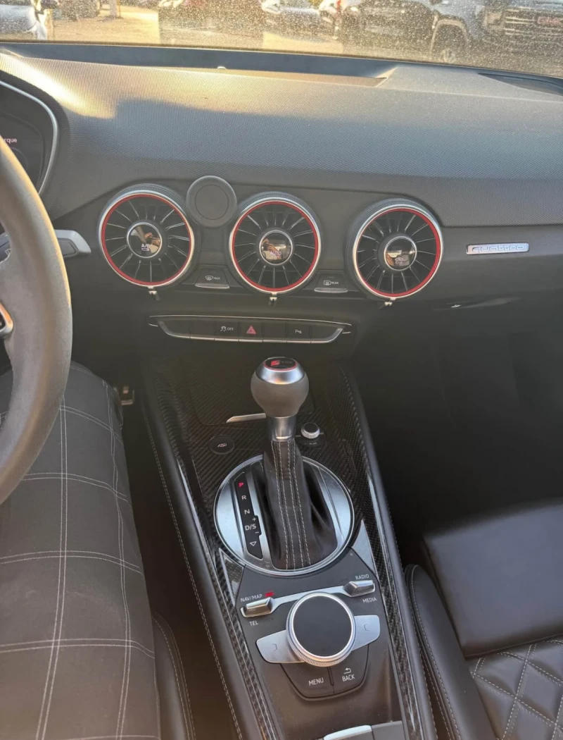 Audi Tt RS * * CARFAX * * АВТО КРЕДИТ * * , снимка 8 - Автомобили и джипове - 52903012