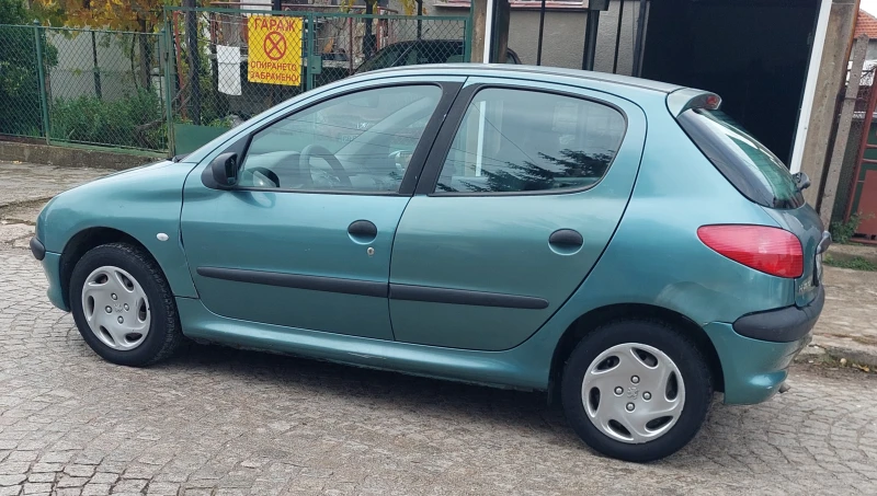 Peugeot 206, снимка 3 - Автомобили и джипове - 53146368