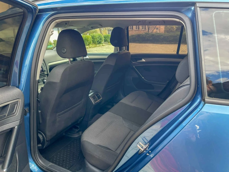 VW Golf 2000куб, снимка 6 - Автомобили и джипове - 53358228