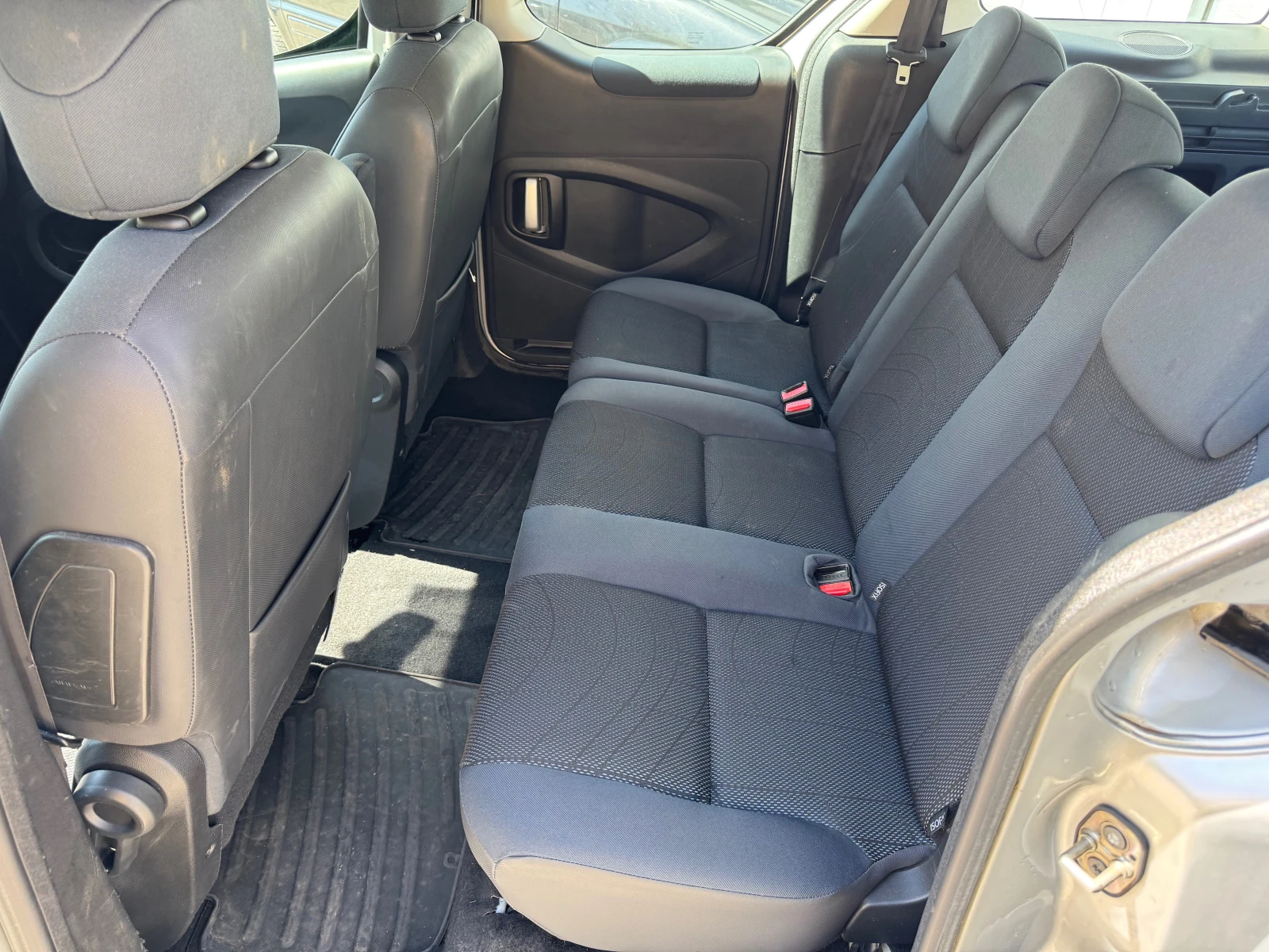 Peugeot Partner Tepee 1.6i - изображение 7