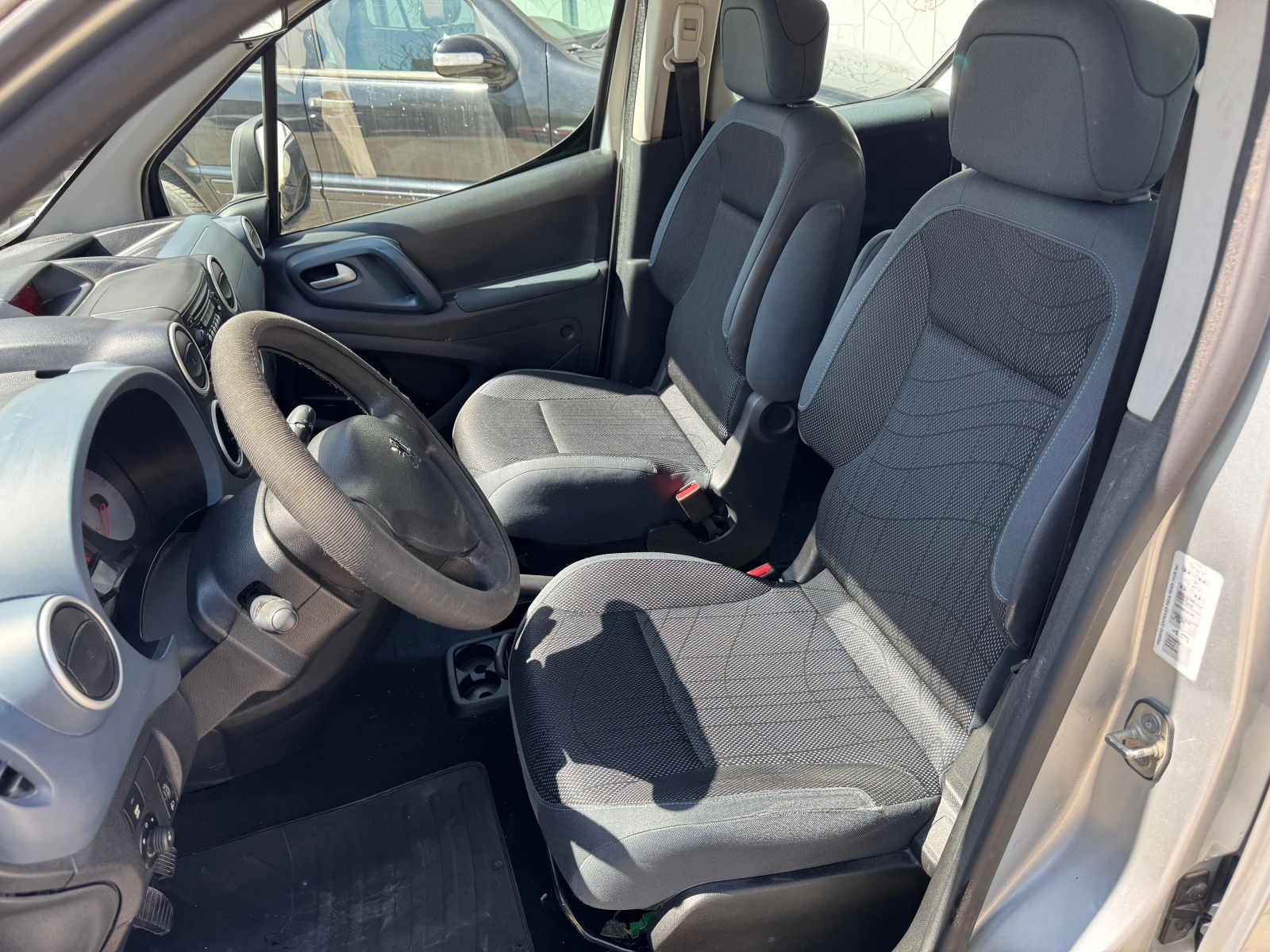 Peugeot Partner Tepee 1.6i - изображение 5