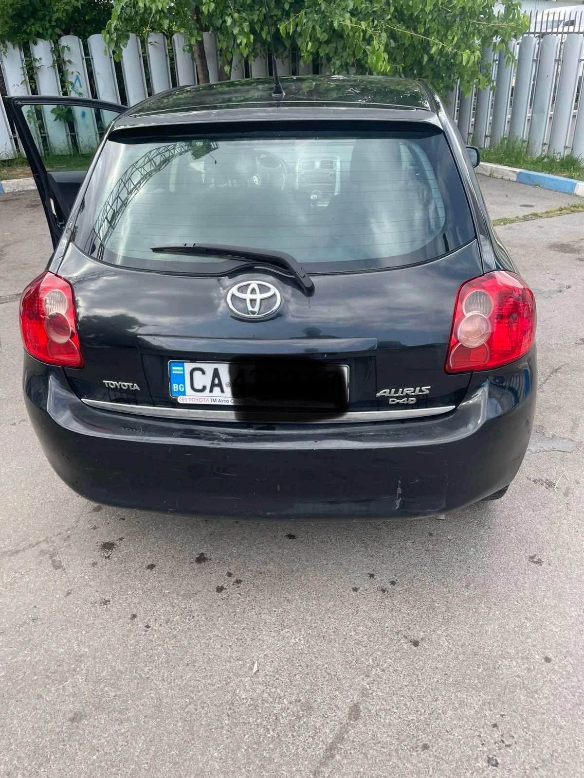 Toyota Auris 1.4 - изображение 4