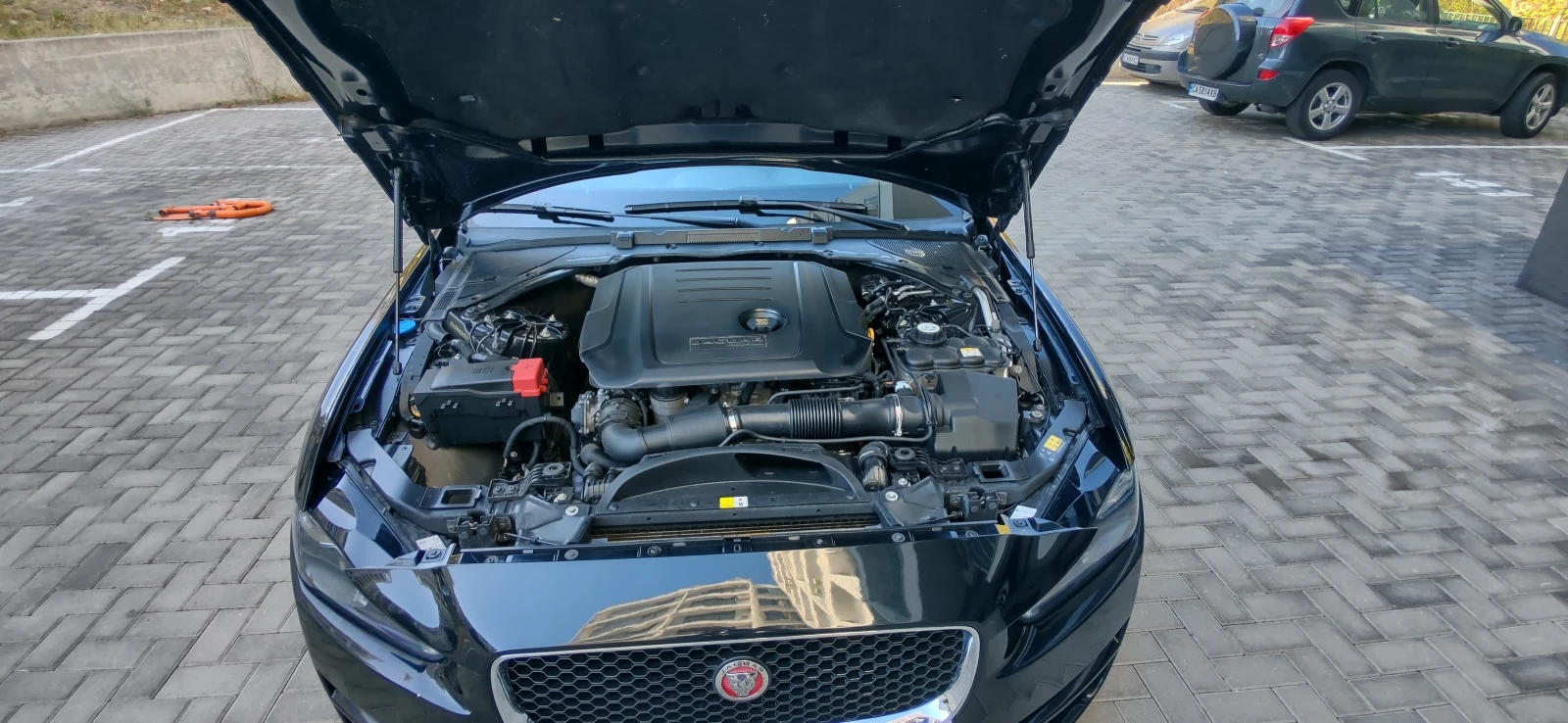 Jaguar XE 2.0d | Mobile.bg — изображение 15