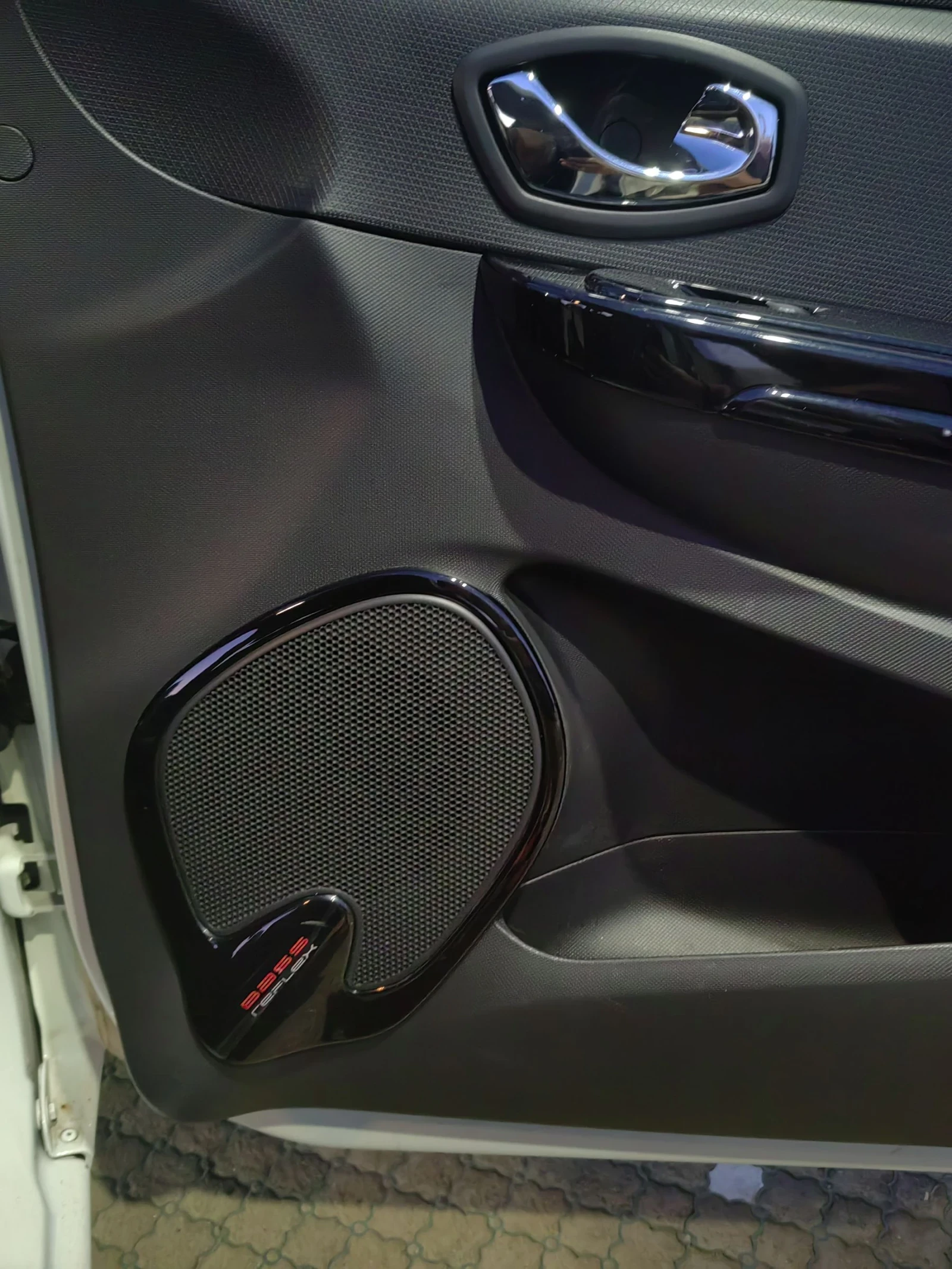 Renault Clio 1.5 DCI 90�� | Mobile.bg � ����������� 11