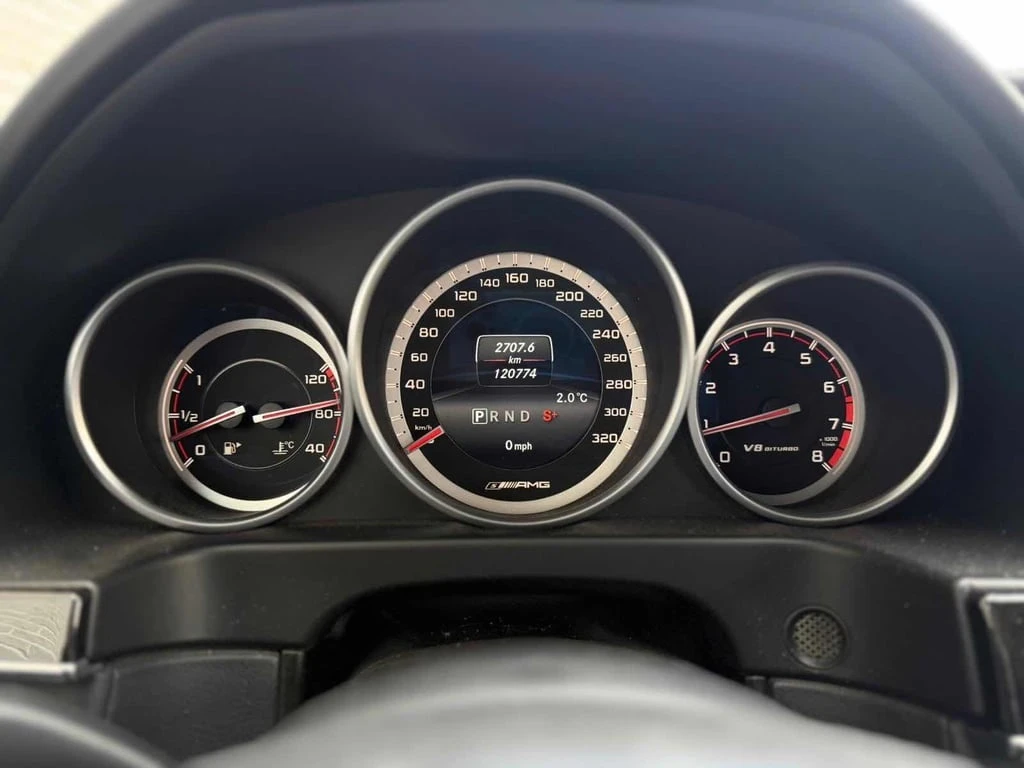 Mercedes-Benz E 63 AMG  S* CARFAX * ФИНАНСИРАНЕ - изображение 8