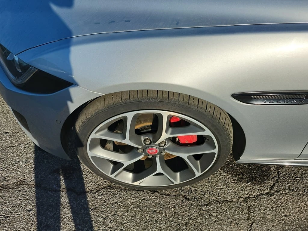 Jaguar XE * S * CARFAX * ���� �� �� | Mobile.bg � ����������� 13