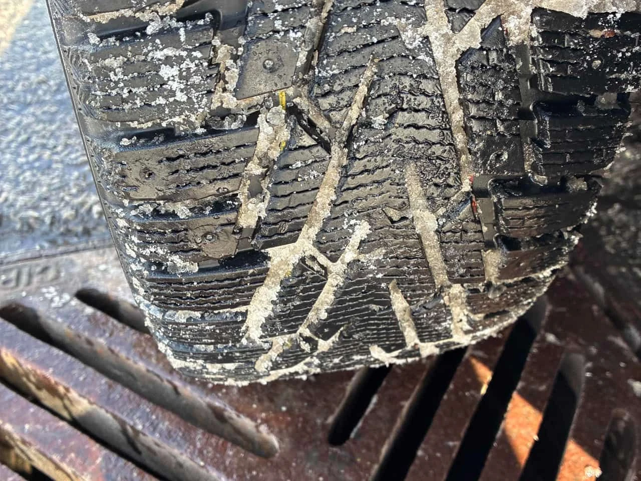 BMW 330 * xDrive * КОМПЛЕКТ ГУМИ * ПРЕДСТАВИТЕЛСТВО, снимка 13 - Автомобили и джипове - 53953678