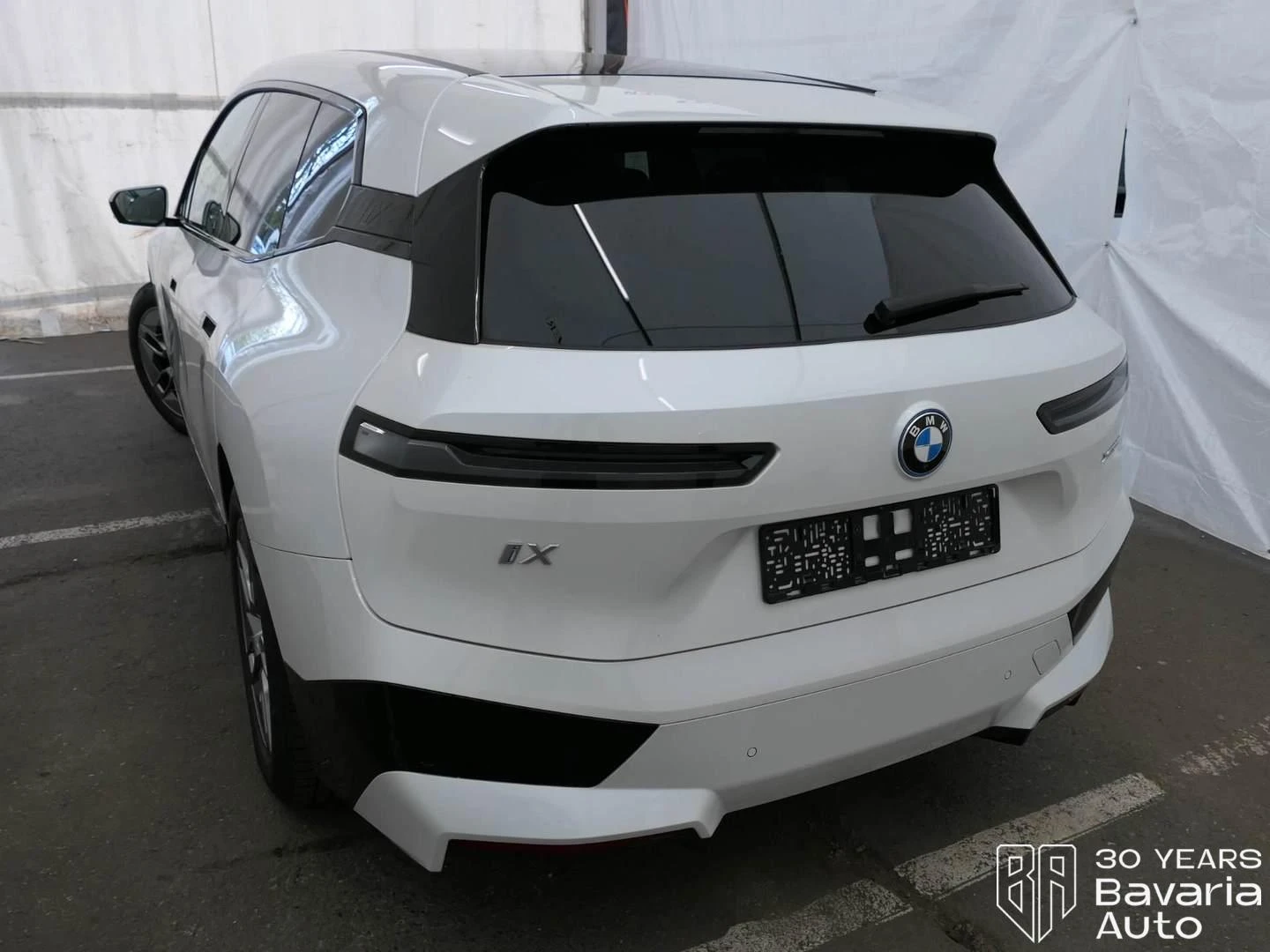 BMW iX 50 xDrive Sport, снимка 2 - Автомобили и джипове - 54345235