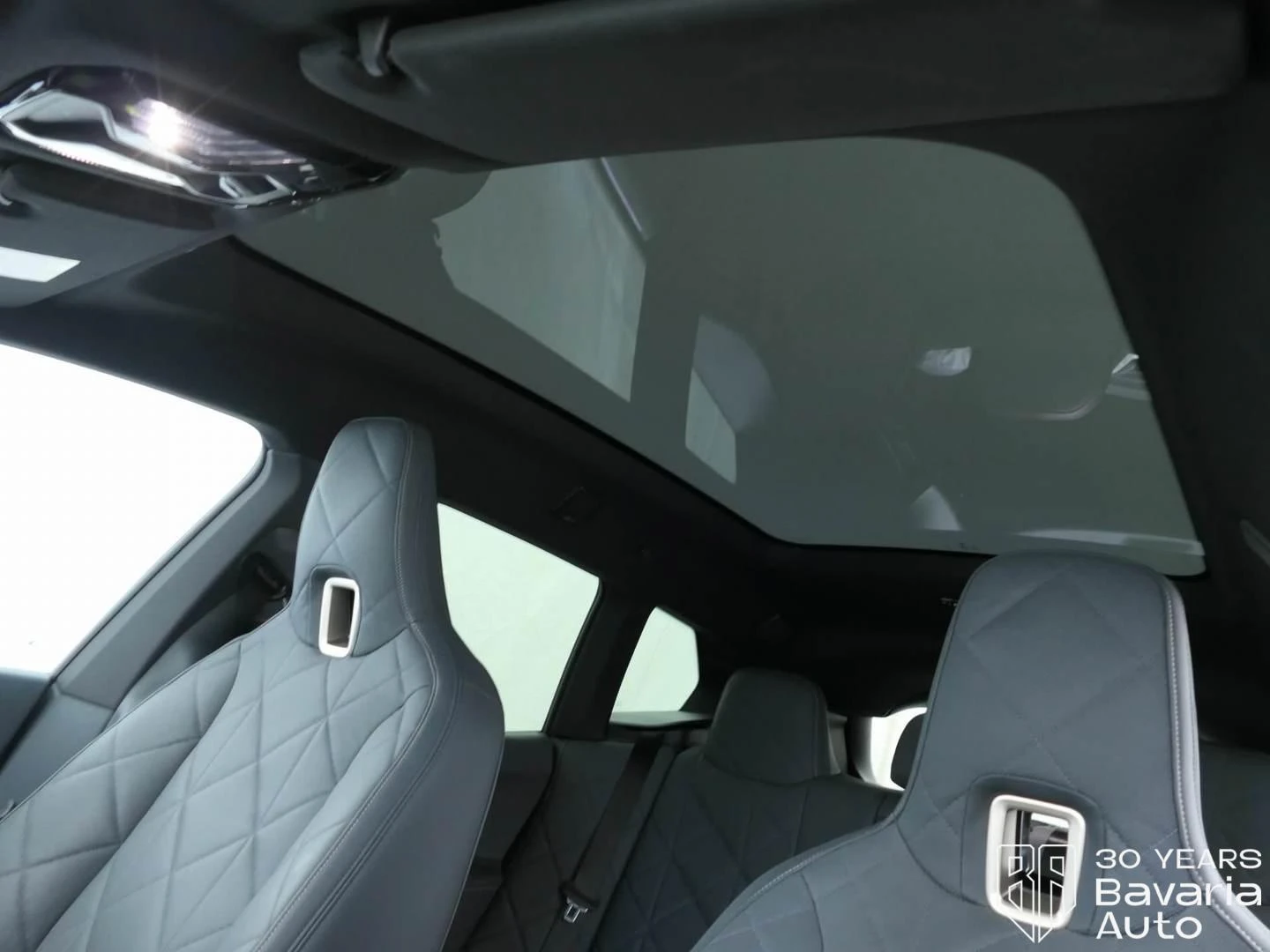 BMW iX 50 xDrive Sport, снимка 9 - Автомобили и джипове - 54345235