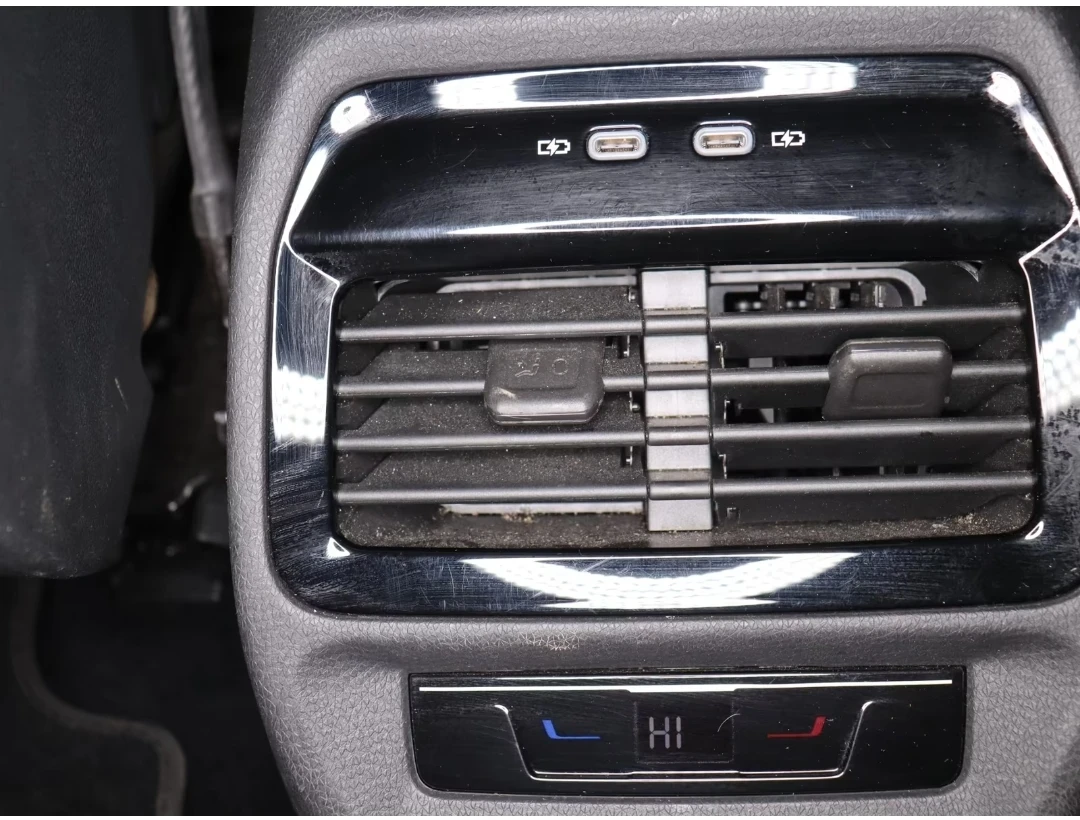VW ID.5 PRO PERFORMANCE/HUD/MEMORY/MASSAGE/PANO/82KW/FULL, снимка 14 - Автомобили и джипове - 54459183