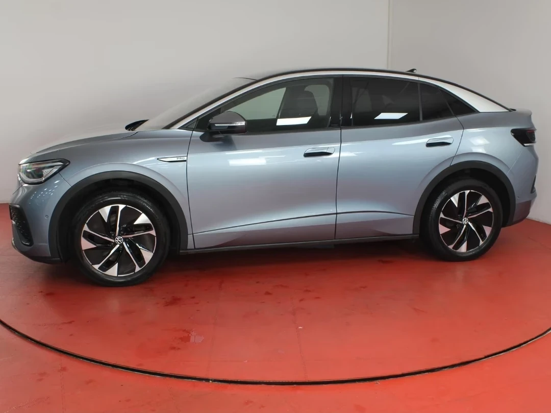 VW ID.5 PRO PERFORMANCE/HUD/MEMORY/MASSAGE/PANO/82KW/FULL, снимка 3 - Автомобили и джипове - 54459183