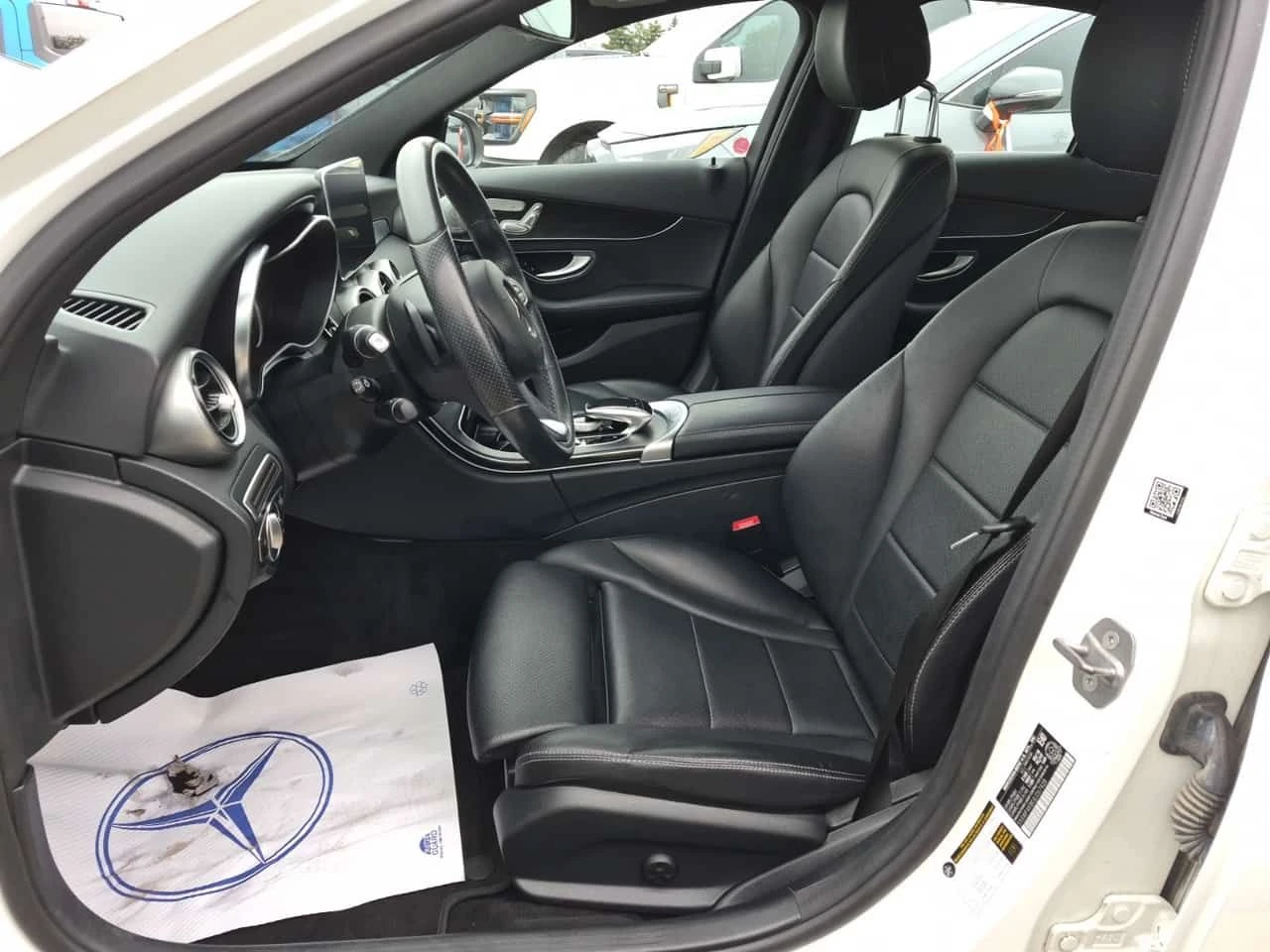Mercedes-Benz C 300 * 4matic * CARFAX * Burmester * Панорама * , снимка 8 - Автомобили и джипове - 54560600