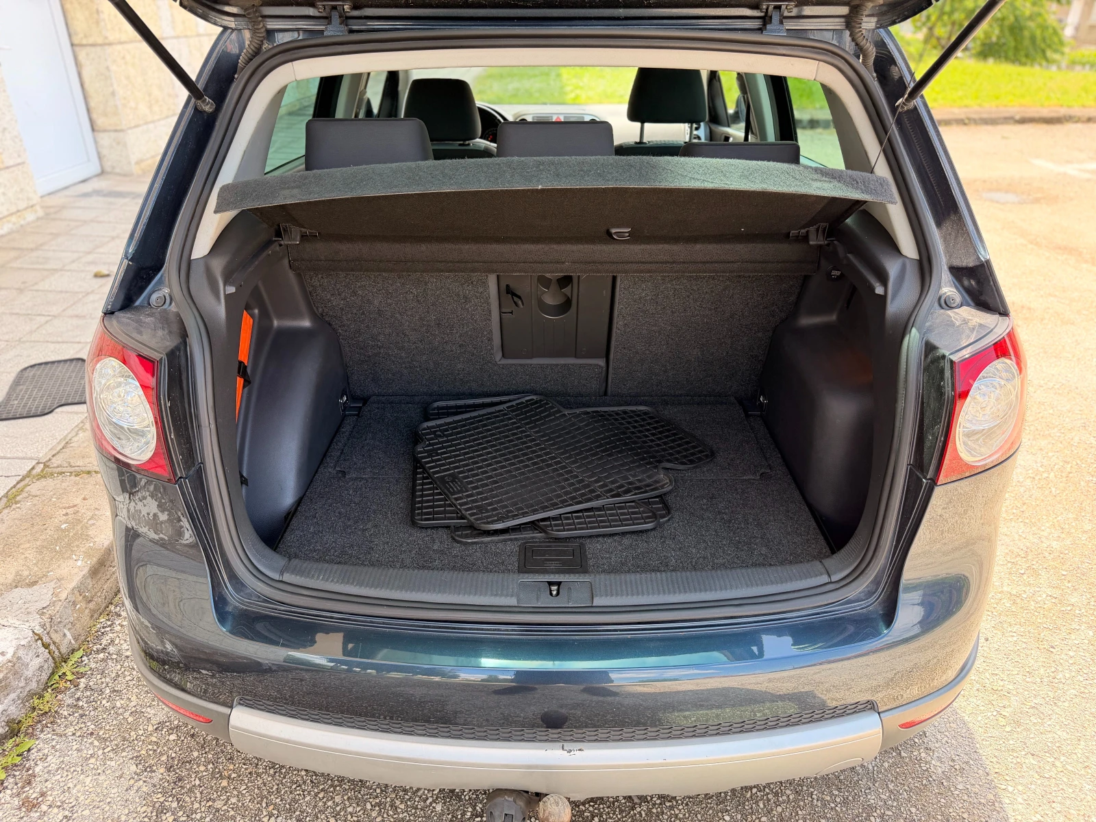 VW Golf Plus CROSS | 1.9TDI , снимка 16 - Автомобили и джипове - 54673271