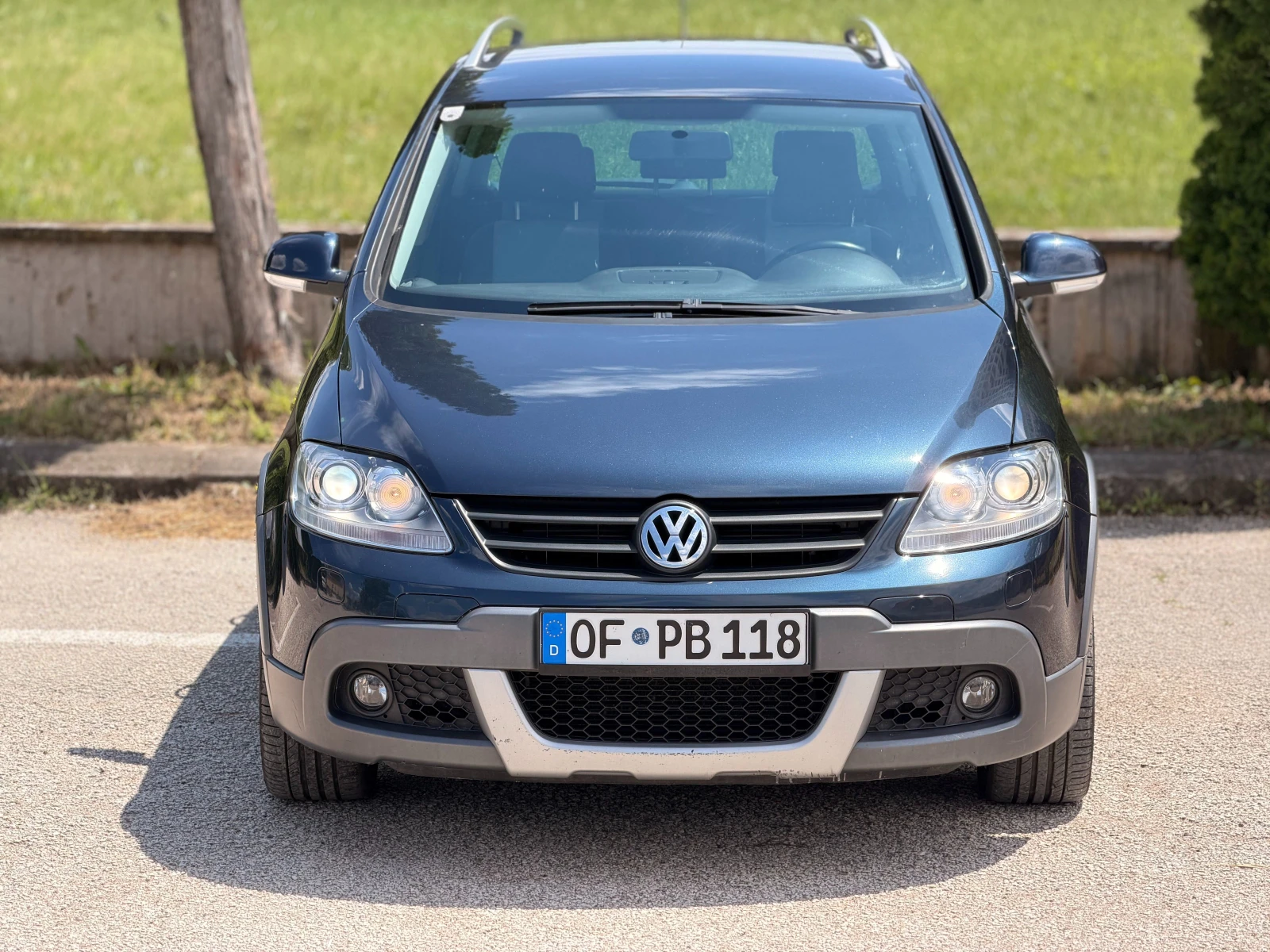 VW Golf Plus CROSS | 1.9TDI , снимка 2 - Автомобили и джипове - 54673271