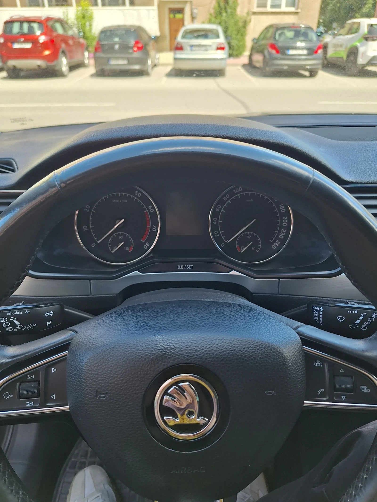 Skoda Superb, снимка 7 - Автомобили и джипове - 54815675