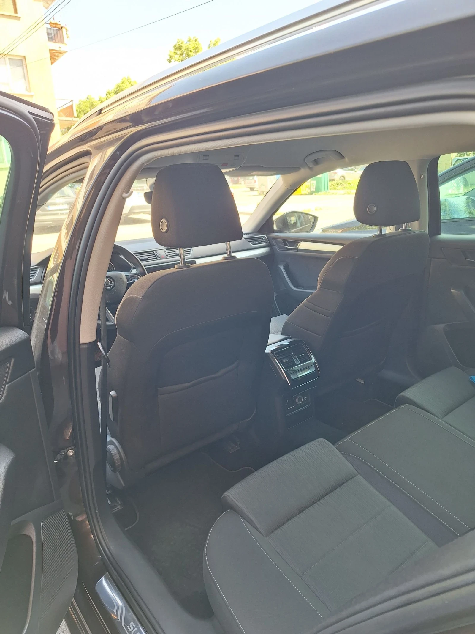 Skoda Superb, снимка 11 - Автомобили и джипове - 54815675