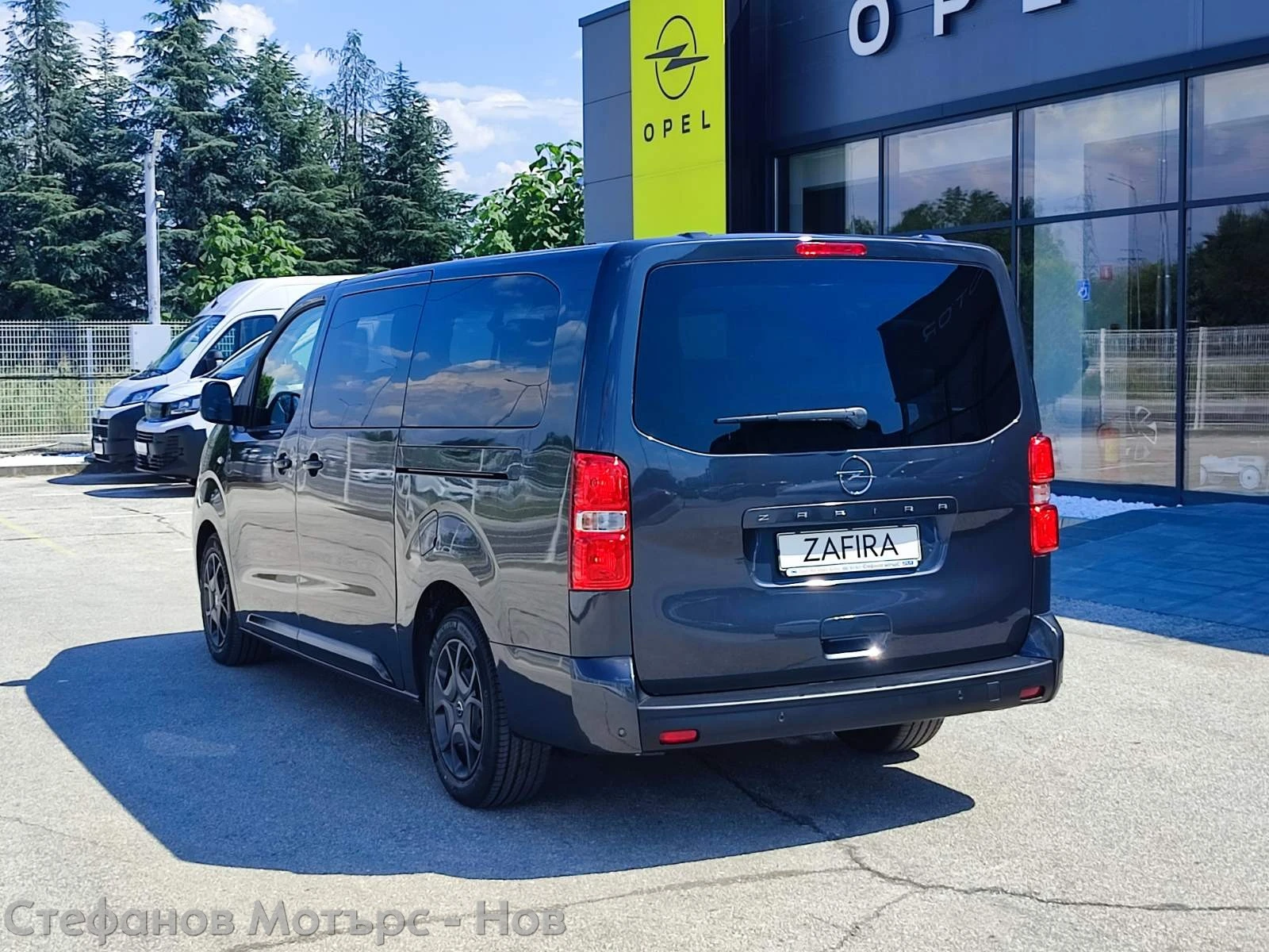 Opel Zafira Life MCA Business Edition 2.2 Diesel 180 АТ8 Large, снимка 8 - Автомобили и джипове - 55061739