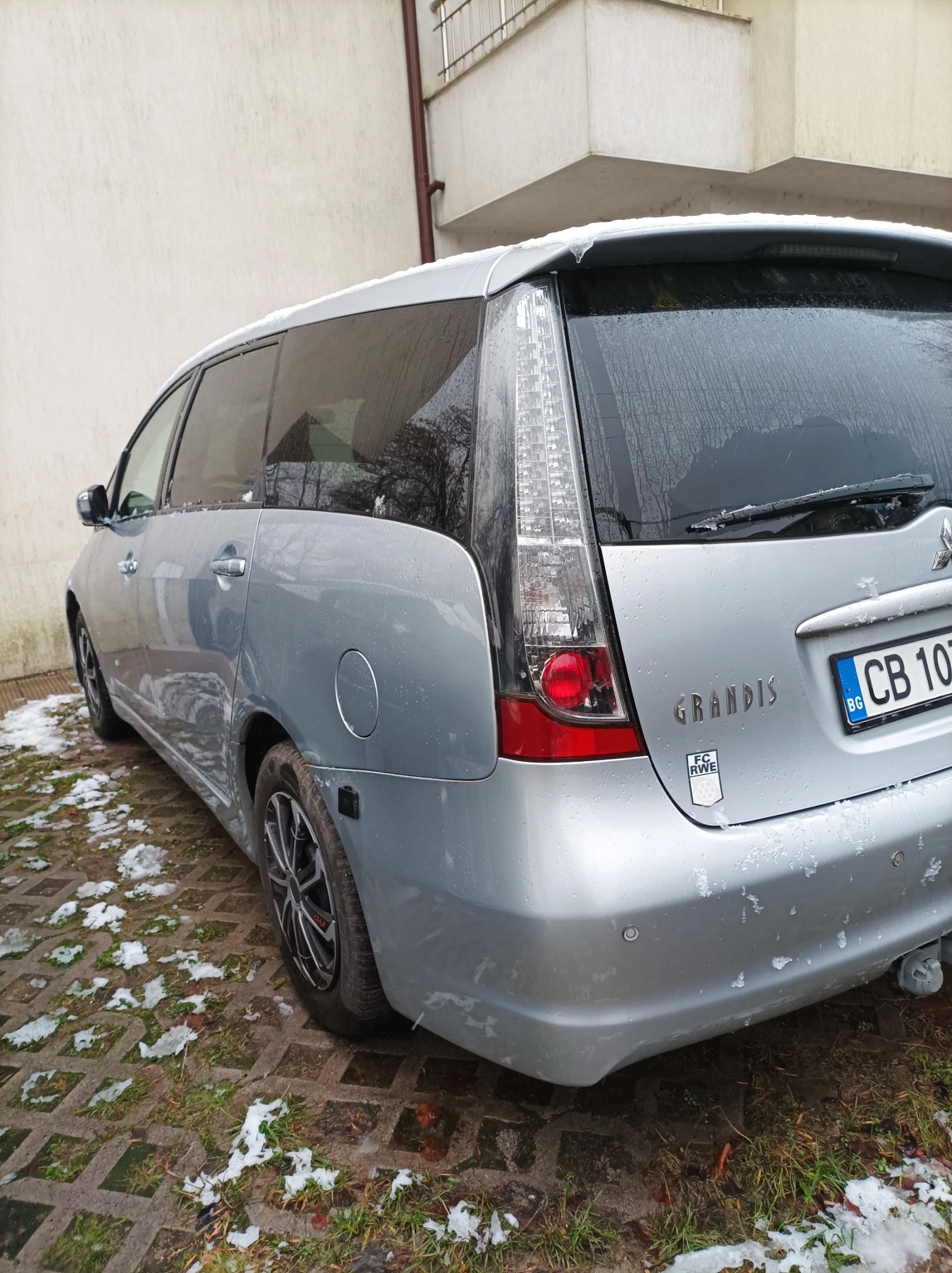 Mitsubishi Grandis 2.4gdi+ LPG, снимка 3 - Автомобили и джипове - 55280761