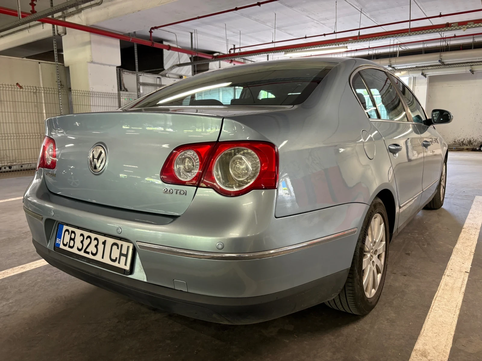 VW Passat, снимка 5 - Автомобили и джипове - 55361617