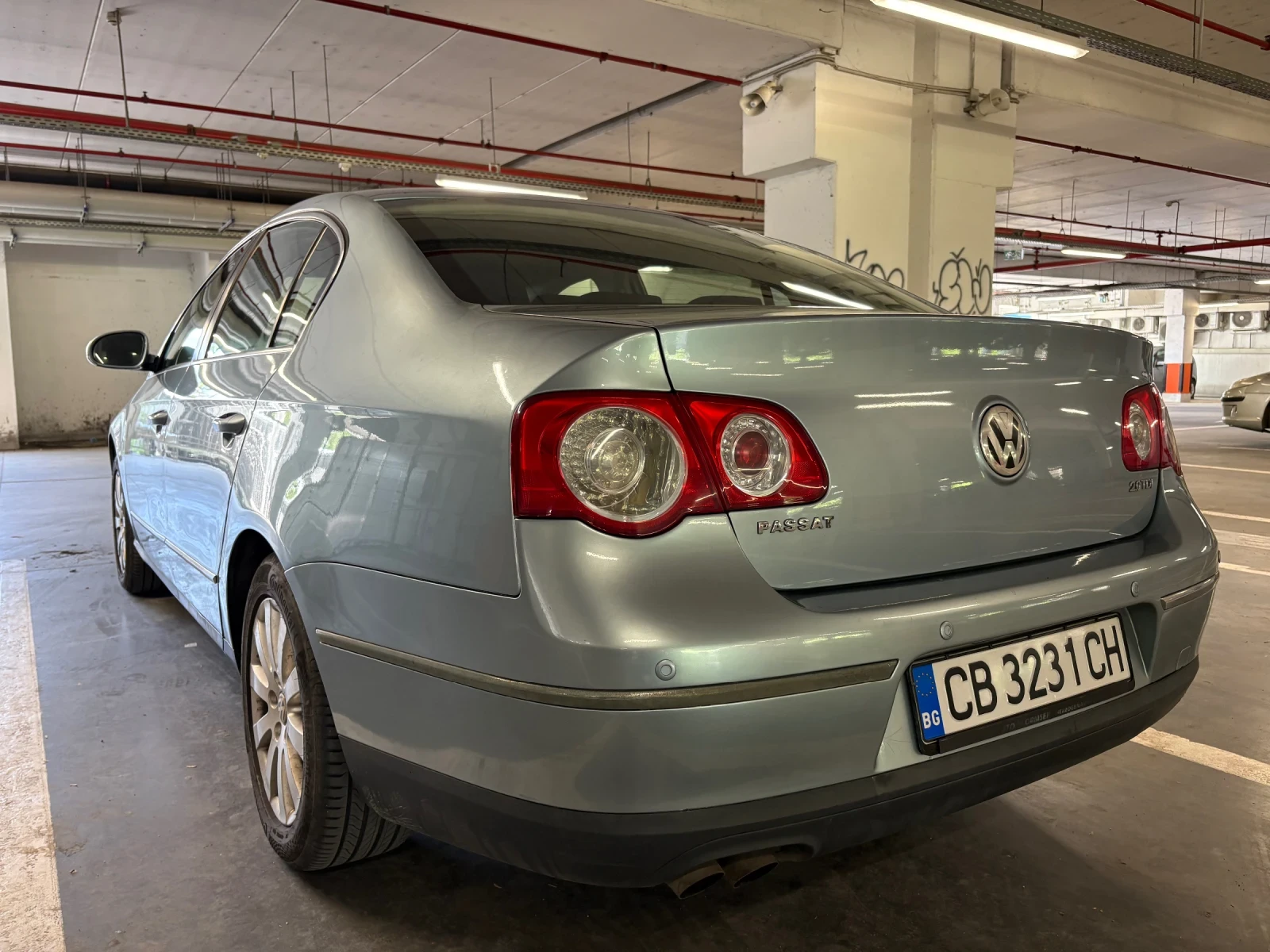 VW Passat, снимка 6 - Автомобили и джипове - 55361617