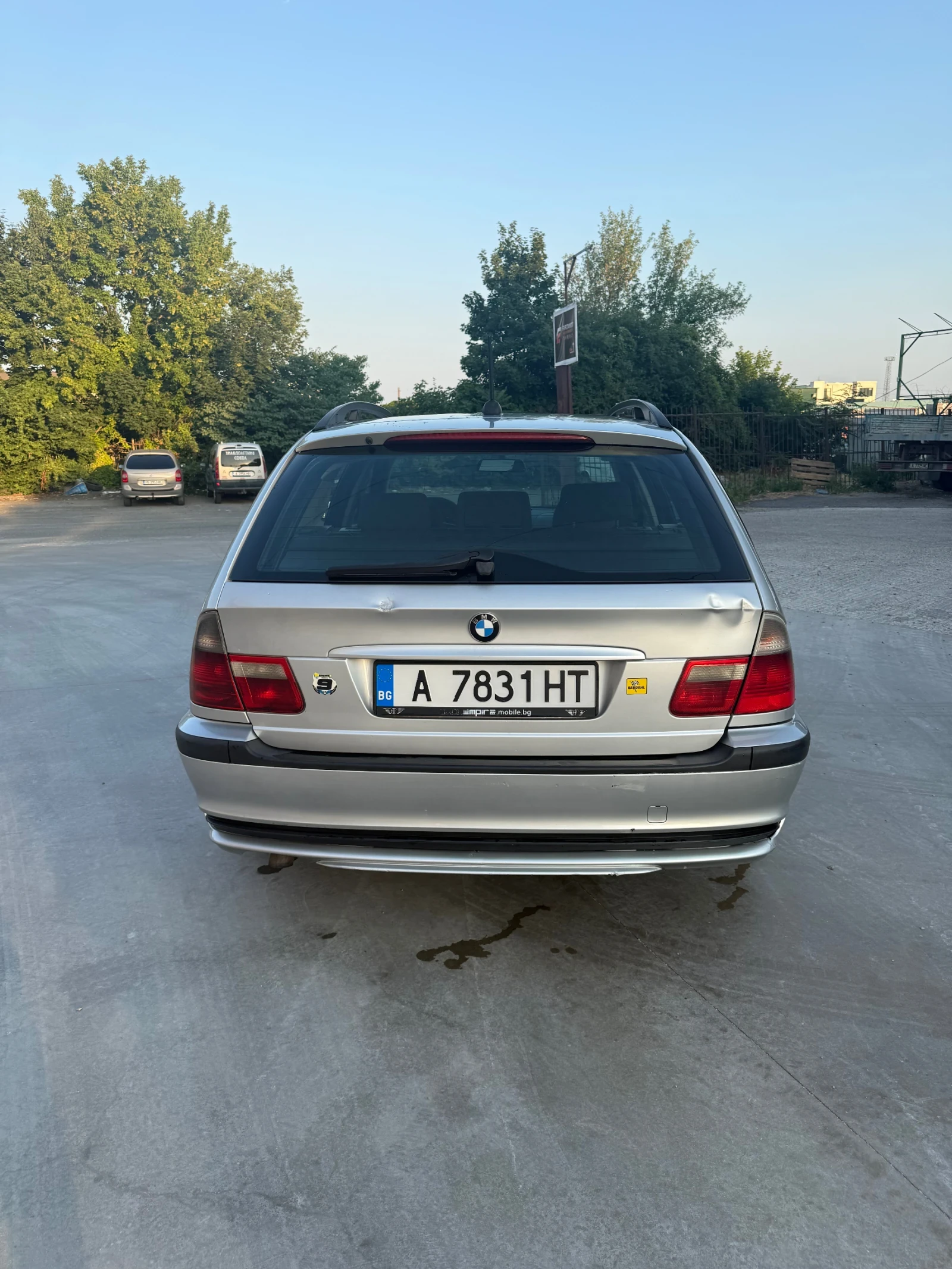BMW 320, снимка 3 - Автомобили и джипове - 55450593